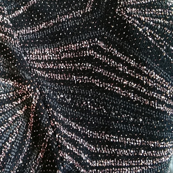 Asymetrical Top - Picture 3 of 4